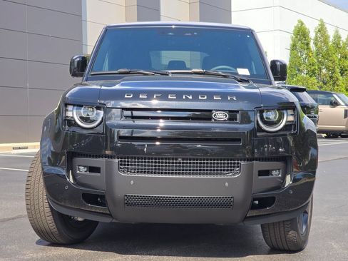 New 2026 Land Rover Defender 110 X-Dynamic SE AWD/4WD image 9