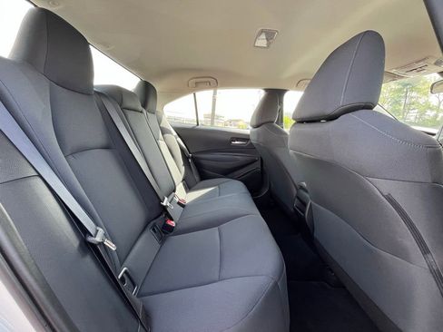 Used 2021 Toyota Corolla LE w/ Carpet Mat Package (TMS) FWD image 18