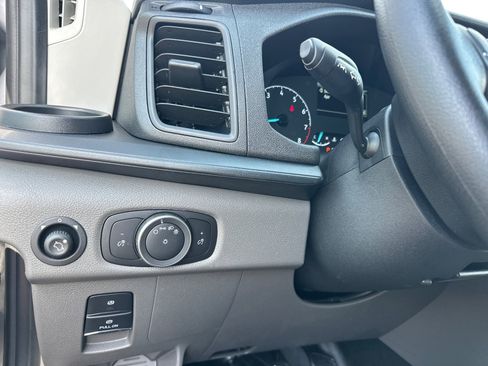 Used 2025 Ford Transit 350 XL image 37