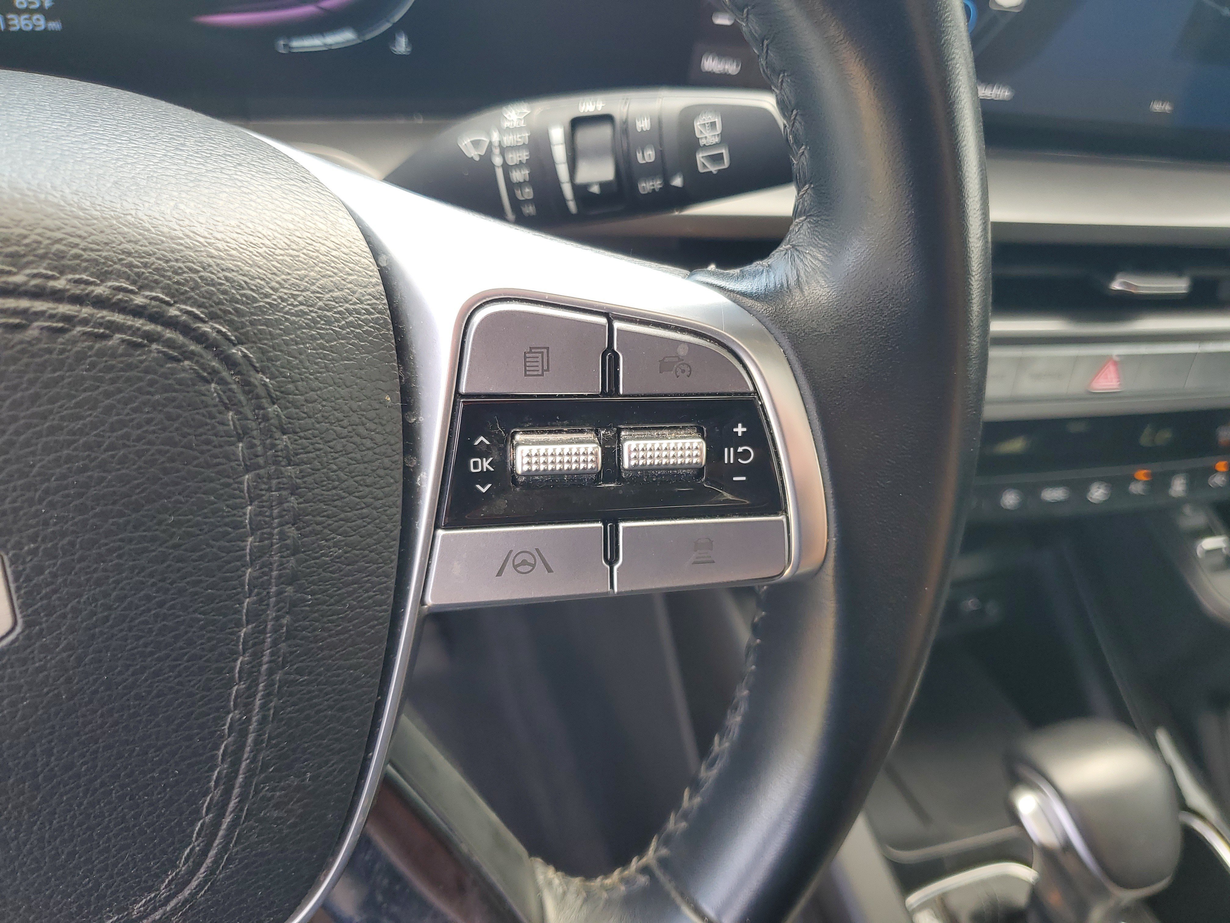 Used 2025 Kia Telluride S AWD/4WD image 18