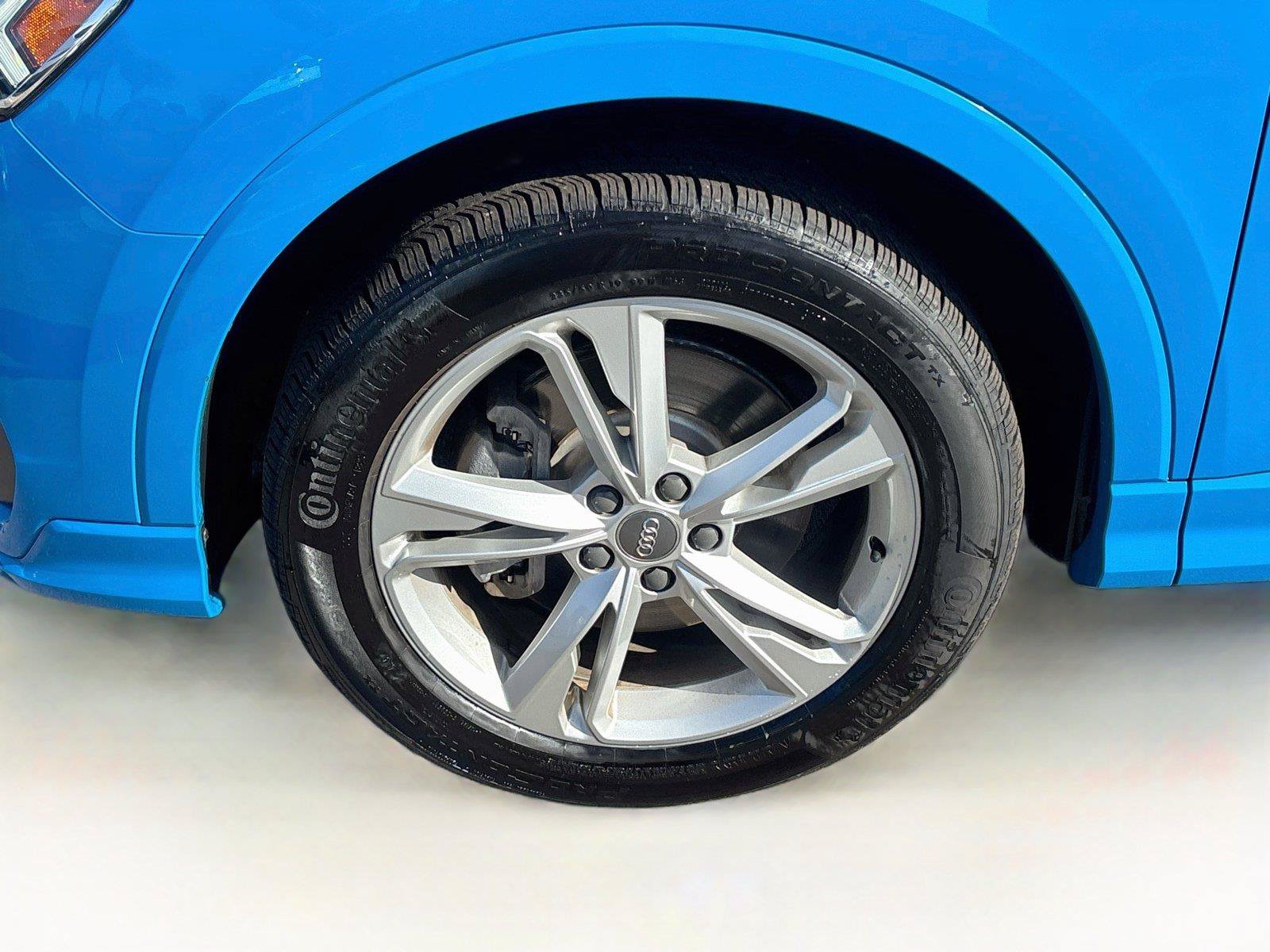 Used 2020 Audi Q3 2.0T Premium Plus w/ Premium Plus Package AWD/4WD image 32