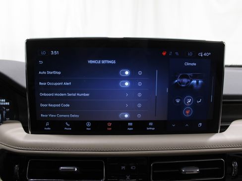 Certified 2023 Lincoln Nautilus Reserve w/ Equipment Group 201A image 18