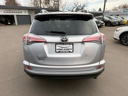 Used 2018 Toyota RAV4 LE image 8