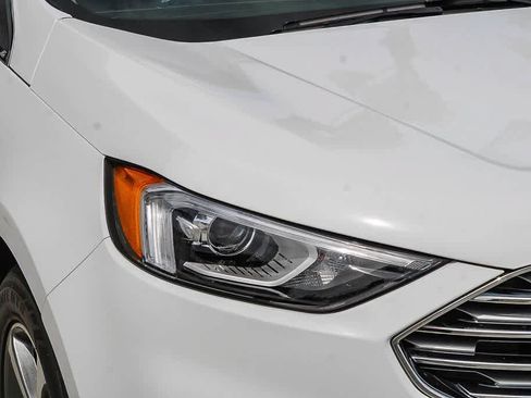 Used 2019 Ford Edge SEL w/ Equipment Group 201A FWD image 4