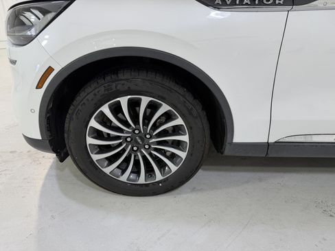 Used 2022 Lincoln Aviator Reserve w/ Equipment Group 201A image 9