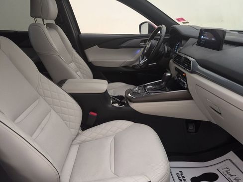 Used 2023 MAZDA CX-9 Signature image 11