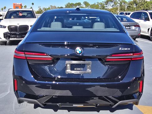 New 2026 BMW 530i w/ M Sport Package RWD image 4