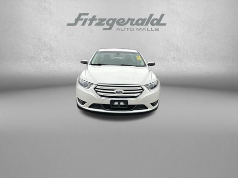 Used 2015 Ford Taurus Limited image 2
