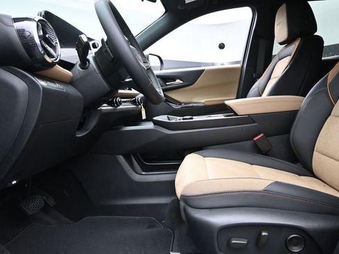 New 2026 Chevrolet Equinox ACTIV w/ Convenience Package III image 17