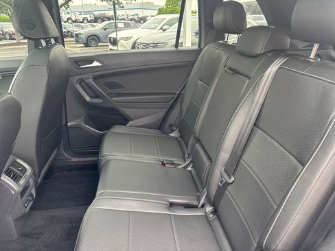 Used 2021 Volkswagen Tiguan SE R-Line AWD/4WD image 21
