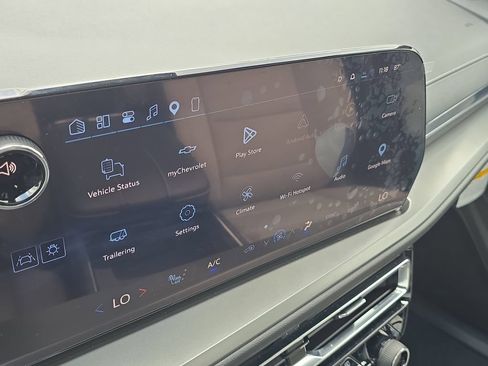 New 2026 Chevrolet Traverse LT w/ Sun and Wheel Package FWD image 30