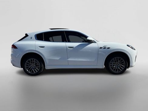 Used 2023 Maserati Grecale GT image 6