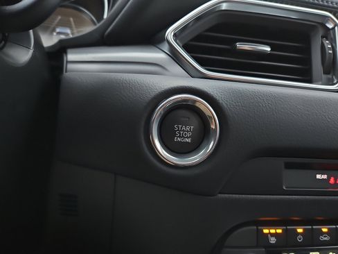 New 2025 MAZDA CX-5 AWD 2.5 S w/ Preferred Package image 18