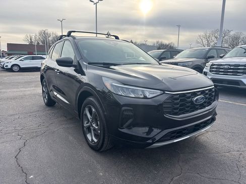 Used 2023 Ford Escape ST-Line w/ Tech Pack #1 image 4