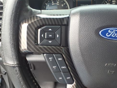 Used 2020 Ford F150 XLT w/ Equipment Group 302A Luxury AWD/4WD image 32