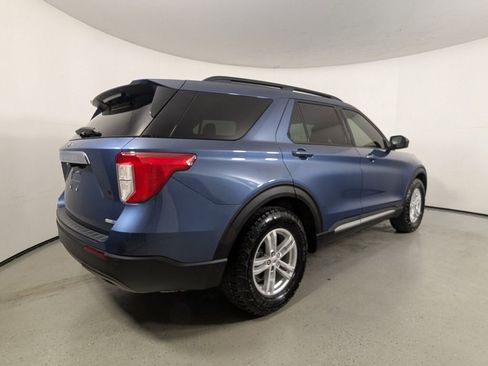 Used 2020 Ford Explorer XLT image 8