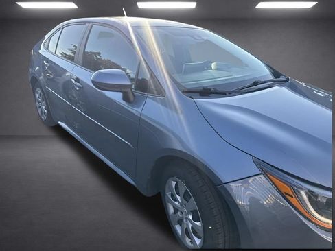 Used 2020 Toyota Corolla LE FWD image 9