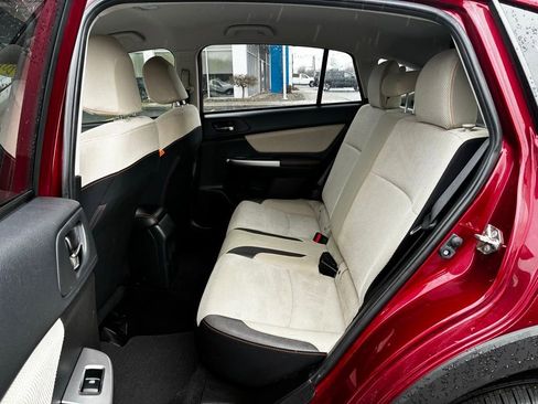 Used 2017 Subaru Crosstrek 2.0i Premium image 32