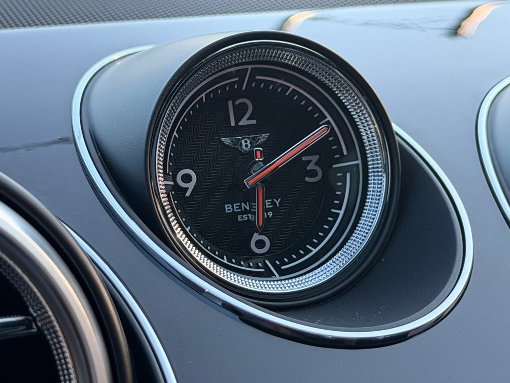Used 2018 Bentley Bentayga AWD/4WD image 13