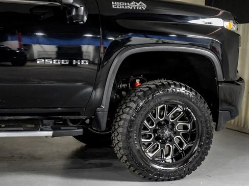 Used 2020 Chevrolet Silverado 2500 High Country w/ Z71 Off-Road Package AWD/4WD image 8