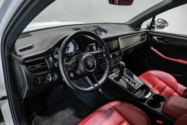 Used 2022 Porsche Macan GTS AWD/4WD image 4