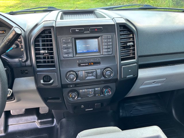 Used 2017 Ford F150 XL w/ Equipment Group 101A Mid RWD image 14