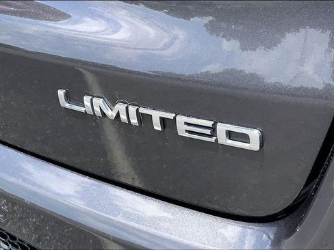 Used 2024 Jeep Compass Limited AWD/4WD image 8