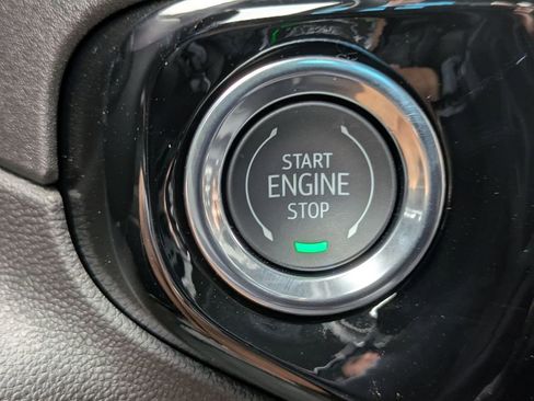 New 2025 GMC Sierra 1500 SLE w/ Preferred Package image 22