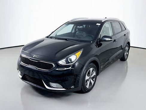 Used 2017 Kia Niro EX image 4