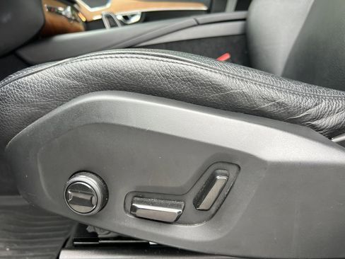 Used 2023 Volvo XC90 B6 Plus w/ Protection Package image 17