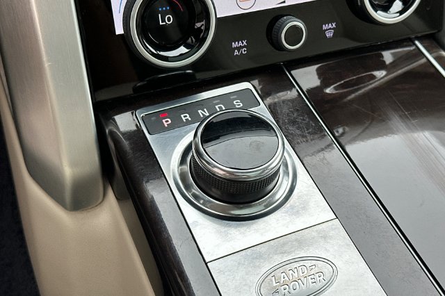 Used 2020 Land Rover Range Rover HSE AWD/4WD image 28