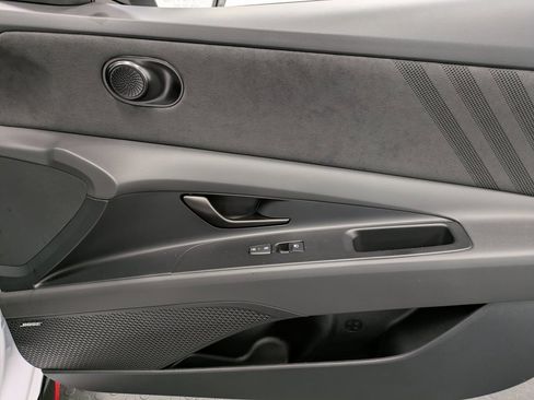 Used 2025 Hyundai Elantra N image 27