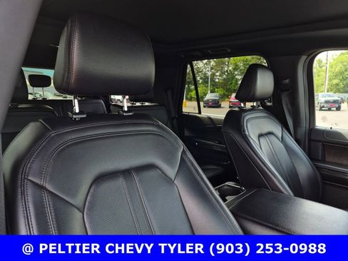 Used 2021 Ford Expedition Limited RWD image 14
