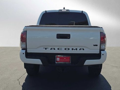 Certified 2023 Toyota Tacoma TRD Off-Road w/ TRD Premium Off Road Package AWD/4WD image 4