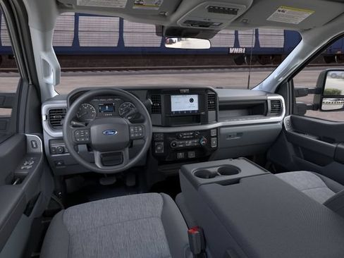 New 2026 Ford F250 XL AWD/4WD image 9
