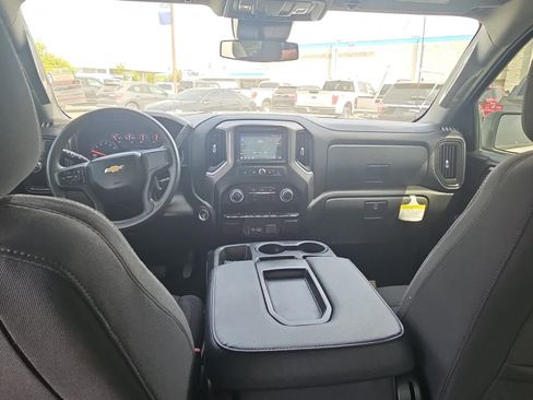 Used 2022 Chevrolet Silverado 1500 Custom image 10