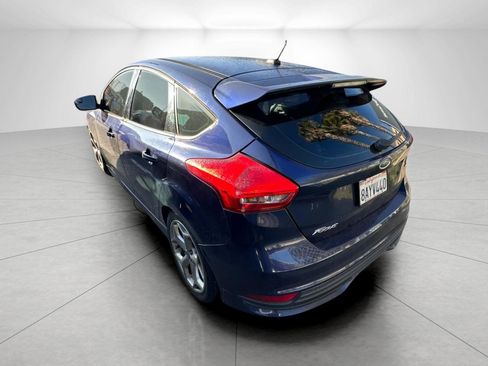 Used 2017 Ford Focus ST image 3