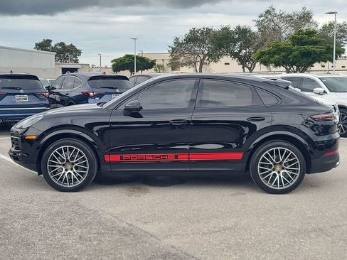 Used 2022 Porsche Cayenne Coupe image 14