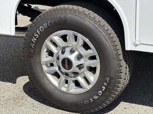 New 2026 GMC Sierra 2500 Pro RWD image 28