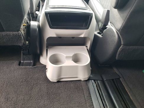 Used 2014 Toyota Sienna SE image 23