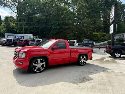 Used 2018 GMC Sierra 1500 SLE w/ SLE Preferred Package RWD image 10