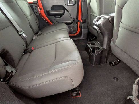 Certified 2018 Jeep Wrangler Unlimited Sport S image 27