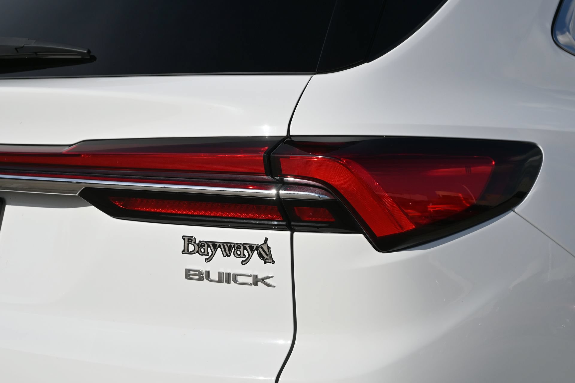 Used 2025 Buick Enclave Preferred FWD image 23