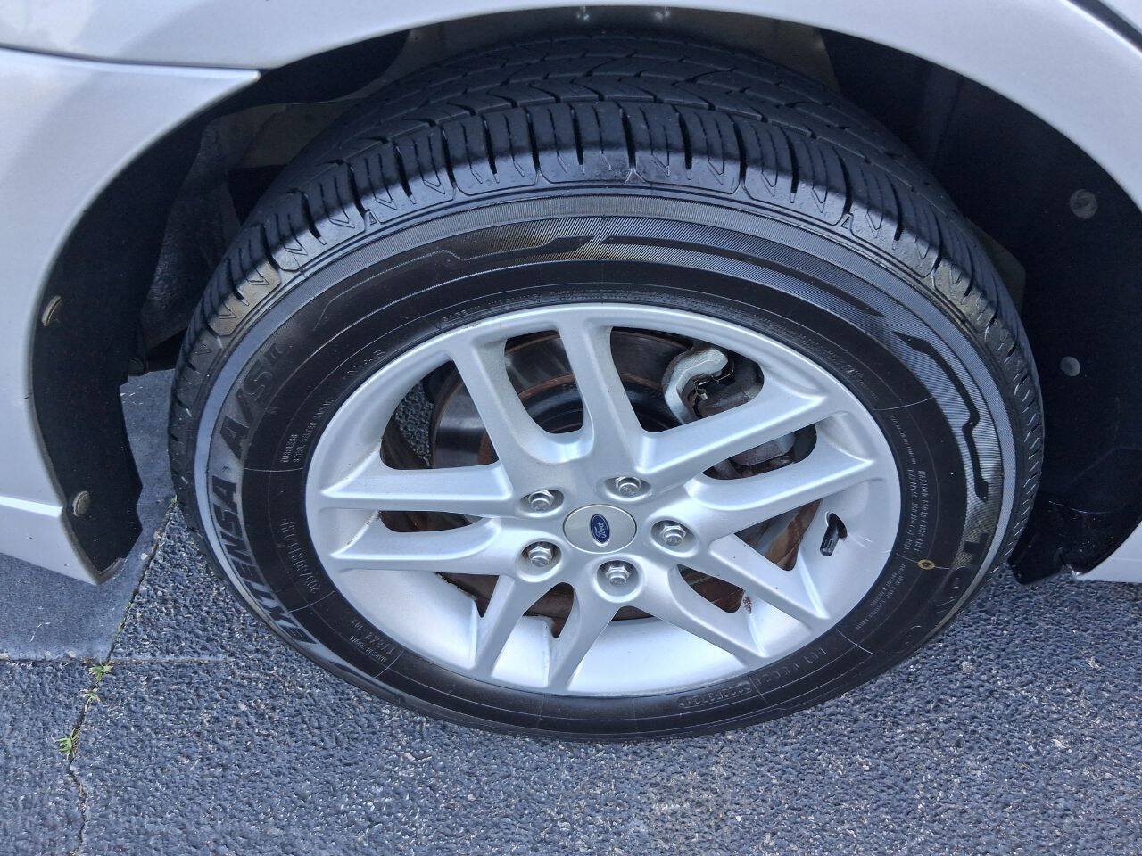 Used 2010 Ford Fusion S FWD image 14
