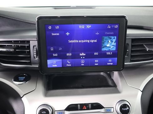 Used 2022 Ford Explorer XLT w/ Equipment Group 202A AWD/4WD image 51