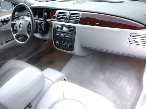 Used 2007 Buick Lucerne CXL w/ Luxury Package image 5