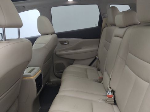 Used 2015 Nissan Murano Platinum w/ Platinum Technology Package FWD image 18