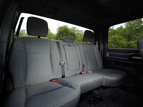 Used 2024 RAM 3500 Big Horn w/ Night Edition image 11