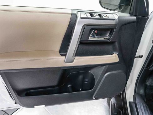 Certified 2023 Toyota 4Runner SR5 Premium w/ Moonroof Package AWD/4WD image 22