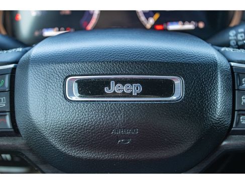 Used 2024 Jeep Grand Cherokee L Limited AWD/4WD image 42